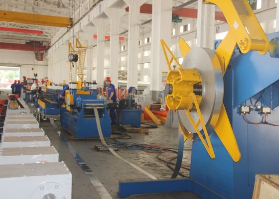 30m/min Máy tạo kênh Máy tạo cuộn kênh Strut tự động
