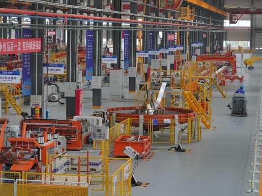 Máy tạo hình cuộn tôn thép tự động với điều khiển PLC